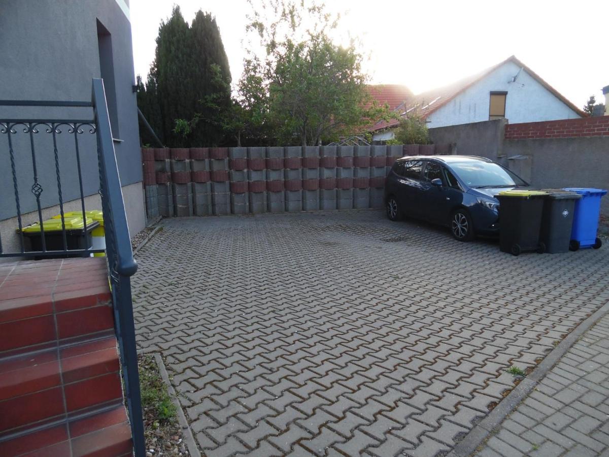 Gästewohnung mit Küche Magdeburg an der Elbe Exterior foto